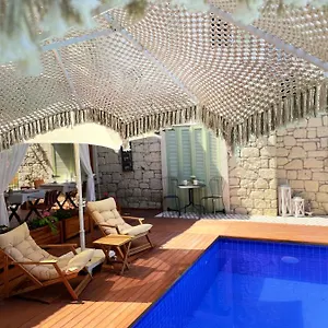  Otel Ella Alacati